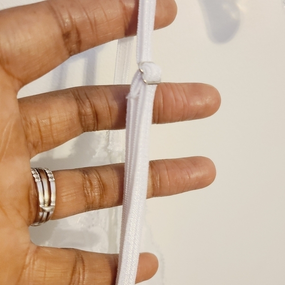 Avidlove | Classic White Lace Asymmetrical Hem Teddy or Chemise (Size XL) - Picture 7 of 10